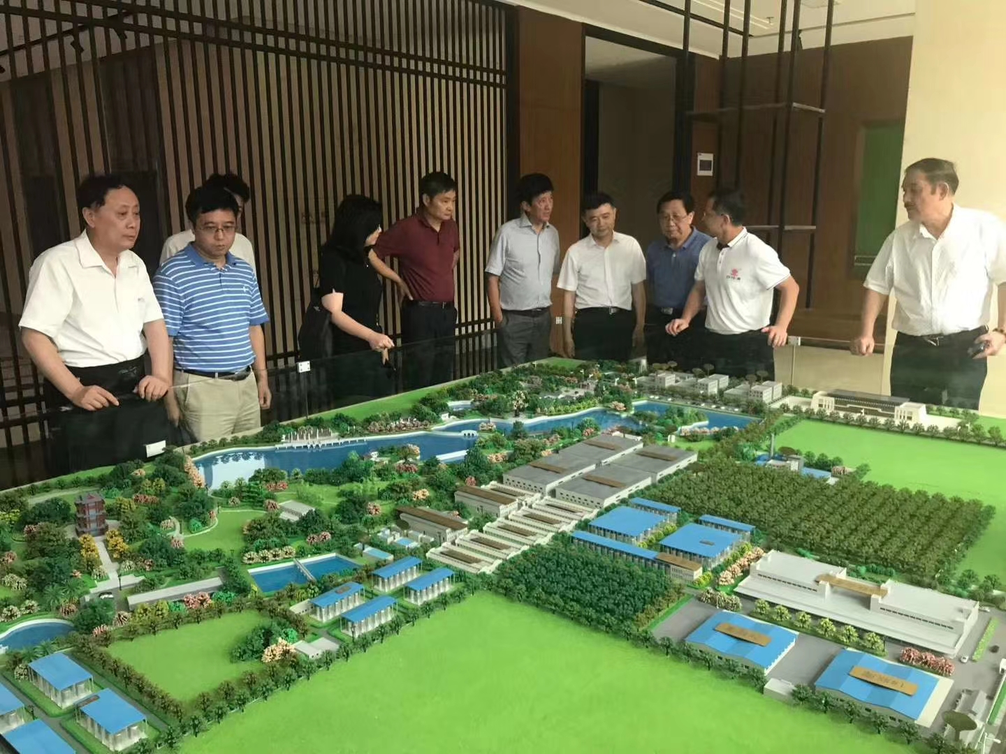 江西省食品工業(yè)協(xié)會(huì)第七次會(huì)長(zhǎng)聯(lián)席會(huì)議在我司順利召開