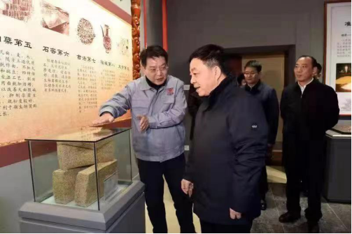 江西省委副書(shū)記、省長(zhǎng)葉建春蒞臨我司調(diào)研