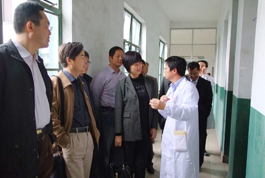 省級(jí)重點(diǎn)新產(chǎn)品項(xiàng)目（弘韻、雅韻酒）鑒定會(huì)順利召開(kāi)